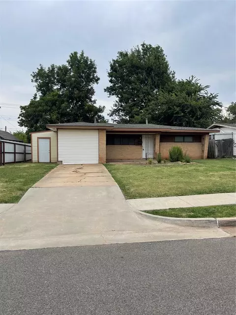 3013 SW 52nd St, Oklahoma City, OK 73119