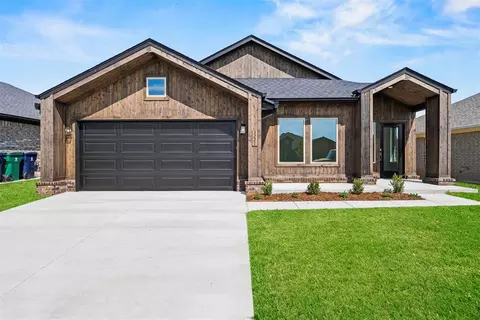 3221 Piney River Dr, Yukon, OK 73099