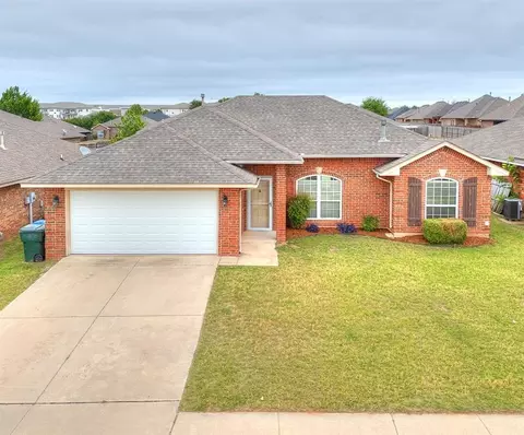 4413 Osprey Dr, Norman, OK 73072