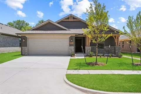 3723 Eureka Dr, Norman, OK 73069