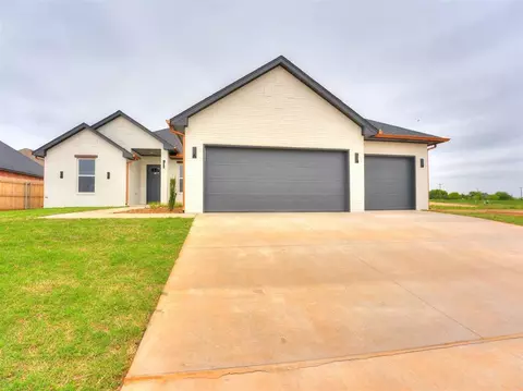 14301 Village Trl, Piedmont, OK 73078