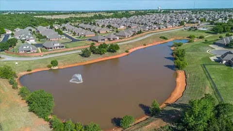 View/Area - 4924 Champlain Pl, Edmond, OK 73025 photo 1 of 3