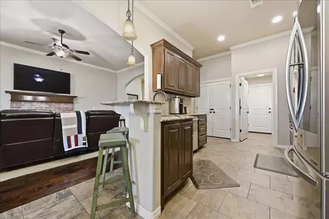 Entry Way - 4924 Champlain Pl, Edmond, OK 73025 photo 3 of 5