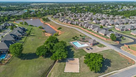 View/Area - 4924 Champlain Pl, Edmond, OK 73025 photo 3 of 3