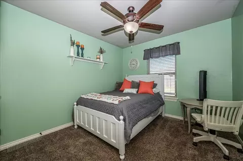 Bedroom - 4924 Champlain Pl, Edmond, OK 73025 photo 6 of 6