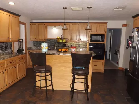Kitchen - 608 E Davis St, Tipton, OK 73570 photo 6 of 11