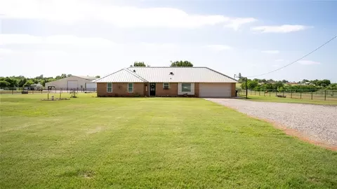 5009 NW Fina Rd, Piedmont, OK 73078