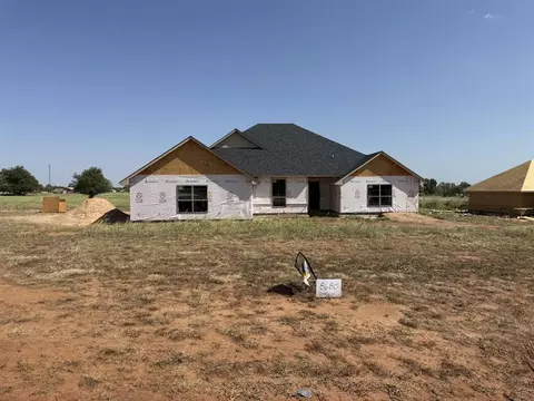 8680 Oak Tree Cir, Edmond, OK 73025