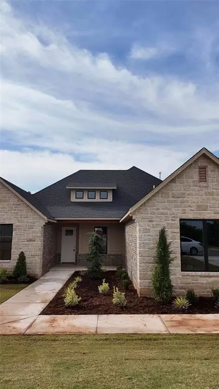 8229 Waxwing Way, Guthrie, OK 73044