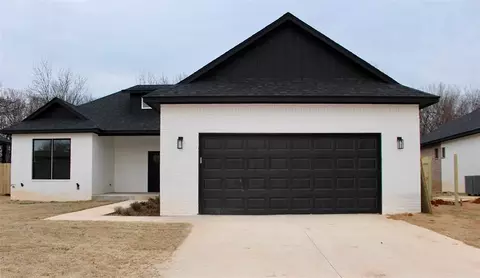 4208 N Shadybrook Dr, Midwest City, OK 73110