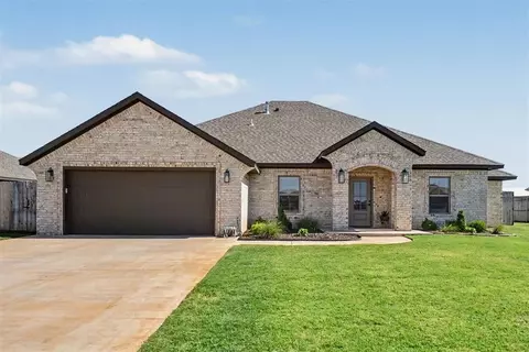 706 Sheryl Ln, Altus, OK 73521