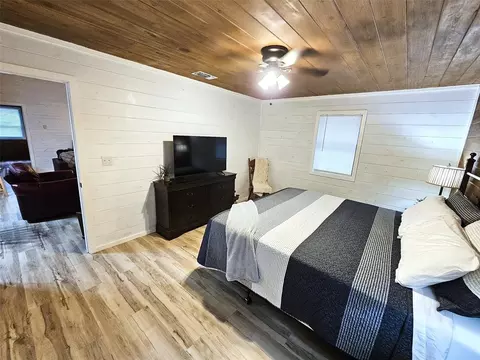 Bedroom - 178 Marlin Dr, Broken Bow, OK 74728 photo 2 of 4