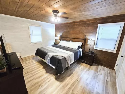 Bedroom - 178 Marlin Dr, Broken Bow, OK 74728 photo 1 of 4