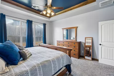 Bedroom - 1314 Ladera Cir, Moore, OK 73160 photo 1 of 5