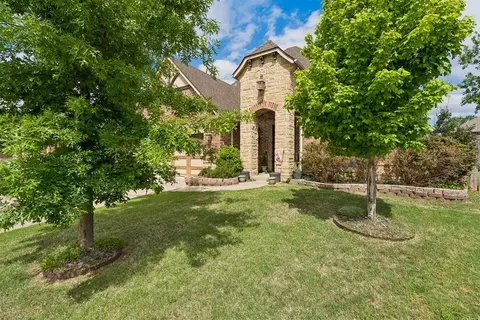 Exterior - 1314 Ladera Cir, Moore, OK 73160 photo 3 of 9