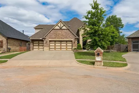 1314 Ladera Cir, Moore, OK 73160