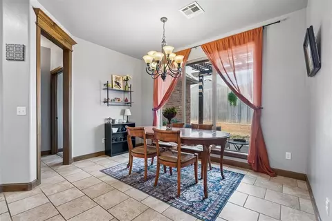 Dining - 1314 Ladera Cir, Moore, OK 73160 photo 2 of 2