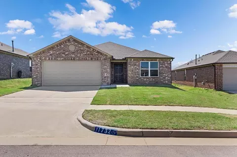 11732 NW 96th St, Yukon, OK 73099