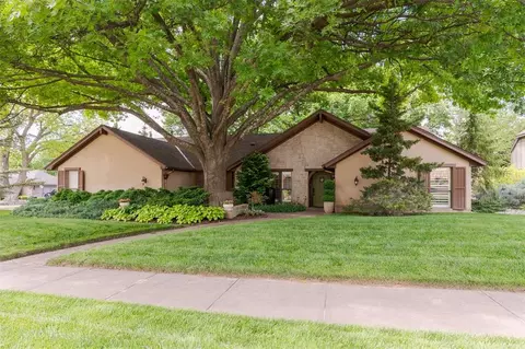 2616 Lynnwood Cir, Norman, OK 73072