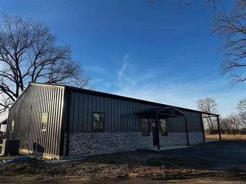 1105 S Lark St, Coalgate, OK 74538