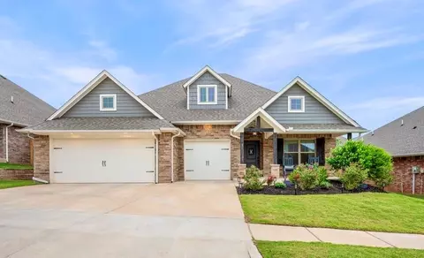 712 NW 199th St, Edmond, OK 73012