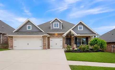 712 NW 199th St, Edmond, OK 73012