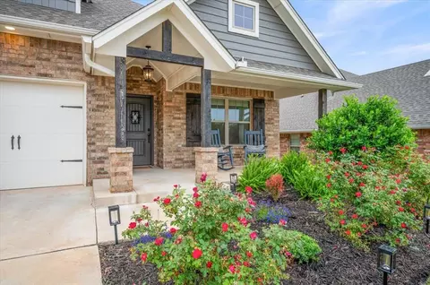 712 NW 199th St, Edmond, OK 73012