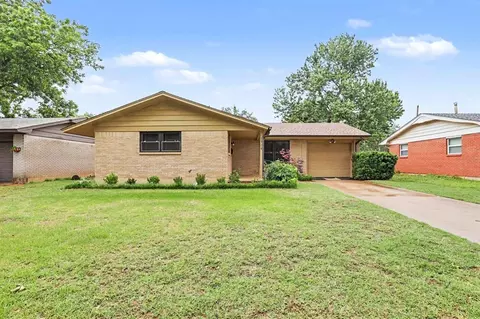 1716 Bedford Ln, Norman, OK 73072