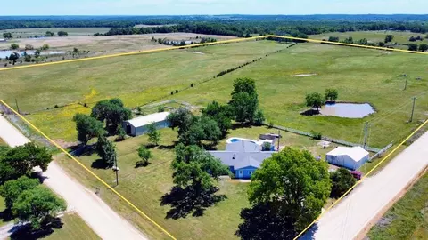 11102 N 368 Rd, Okemah, OK 74859