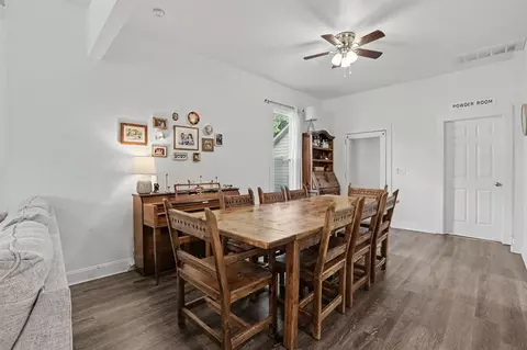 Dining - 411 E Vilas Ave, Guthrie, OK 73044 photo 1 of 1