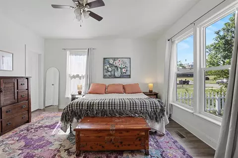 Bedroom - 411 E Vilas Ave, Guthrie, OK 73044 photo 1 of 8