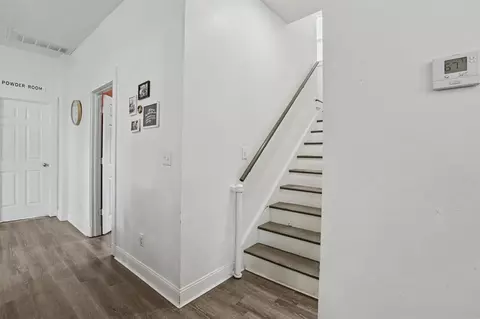 Entry Way - 411 E Vilas Ave, Guthrie, OK 73044 photo 3 of 5