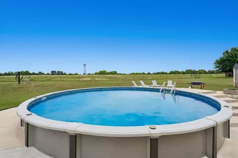 Exterior - 6451 E Post Oak Rd, Noble, OK 73068 photo 8 of 16