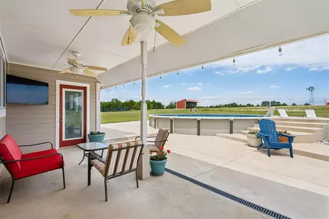 Exterior - 6451 E Post Oak Rd, Noble, OK 73068 photo 7 of 16