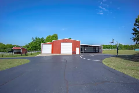 Exterior - 6451 E Post Oak Rd, Noble, OK 73068 photo 15 of 16