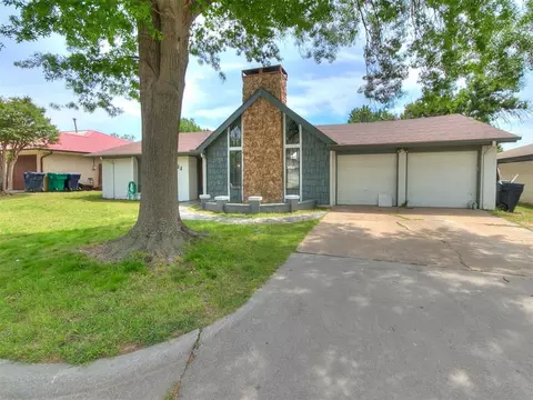 8104 Westwood Cir, Oklahoma City, OK 73127