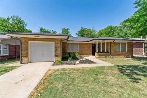 2143 Carlton Way, Oklahoma City, OK 73120