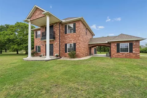 220 Bobby Mankin Dr, Choctaw, OK 73020