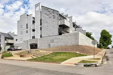901 NW 7th St #106, Oklahoma City, OK 73106