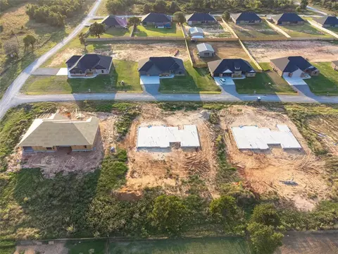 29183 Apache Dr, Mcloud, OK 74851 photo 3