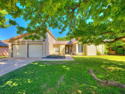 8812 N Mckee Blvd, Oklahoma City, OK 73132