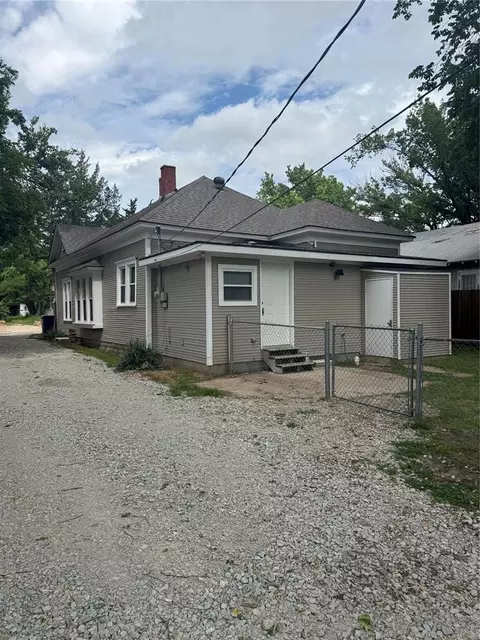 Other - 721 N Kickapoo Ave, Shawnee, OK 74801 photo 3 of 9
