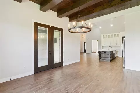 Dining - 1111 Colonial Ave, Tuttle, OK 73089 photo 1 of 1