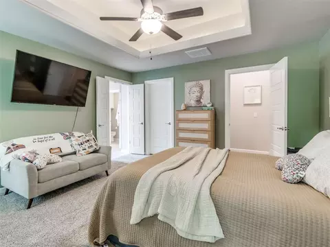 Bedroom - 516 Side Track Rd, Yukon, OK 73099 photo 6 of 6