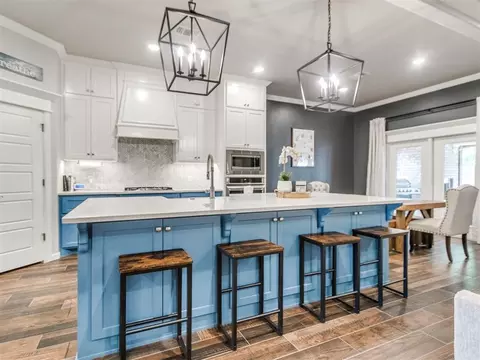 Kitchen - 516 Side Track Rd, Yukon, OK 73099 photo 1 of 5