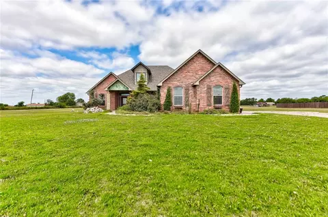 2957 Farm Dr, El Reno, OK 73036