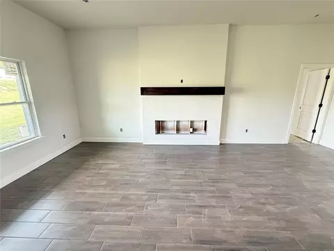 Living - 1312 Colonial Ave, Tuttle, OK 73089 photo 2 of 2