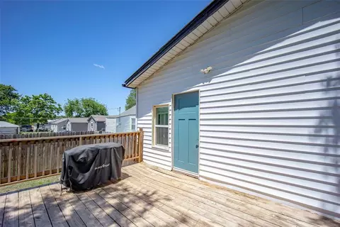 Exterior - 816 W Apache St, Purcell, OK 73080 photo 9 of 11