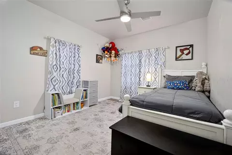 Bedroom - 816 W Apache St, Purcell, OK 73080 photo 2 of 7