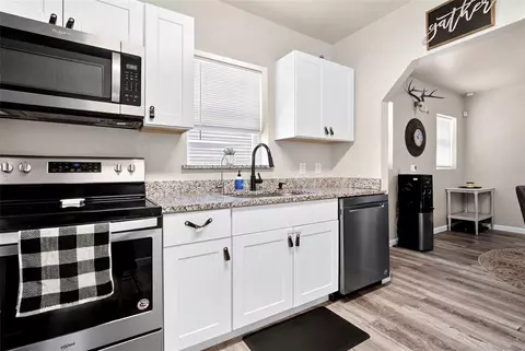 Kitchen - 816 W Apache St, Purcell, OK 73080 photo 3 of 3